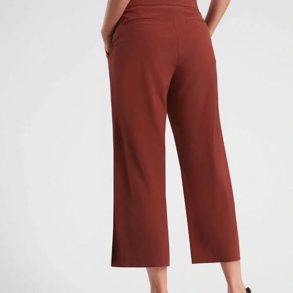 NWOT Athleta Tribeca Crop, Black, 6 - Picture 4 of 7